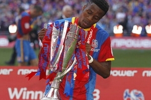 Tân binh M.U giúp Palace trở lại Premier League