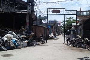 Làng tỷ phú nhờ "ăn" xác xe máy