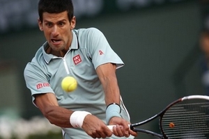 Roland Garros: Djokovic gặp khó trong ngày ra quân
