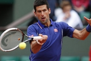 Novak Djokovic lo ngại khi đối đầu "tiểu Federer"