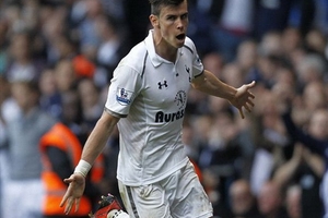 Wenger " tiếc đứt ruột" vì đã để "tuột" Gareth Bale