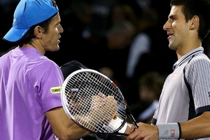 Ngược dòng hạ Kohlschreiber, Djokovic tái ngộ Haas