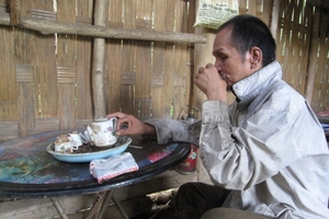 Kỳ nhân mù 30 năm chỉ ăn cơm với ớt