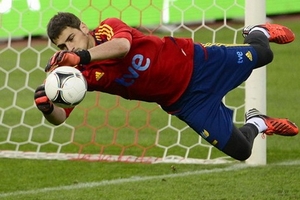 Del Bosque chưa quyết định đội hình trận ra quân