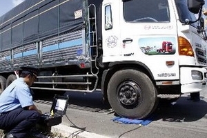 TPHCM đề xuất các phương án kiểm tra xe quá tải