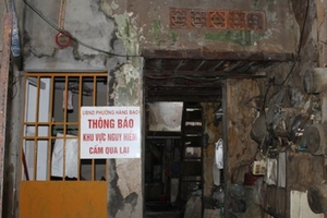 Chuyện trong những căn nhà "dị" nhất Hà thành