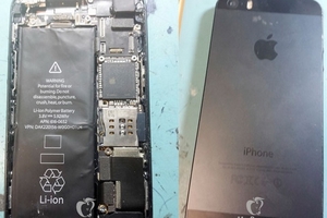 Lộ diện hình ảnh về iPhone 5S tích hợp hai đèn LED