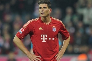 Guardiola lên tiếng về tương lai của Mario Gomez