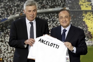 HLV Carlo Ancelotti lên tiếng về tương lai của Casillas