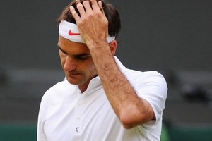 "Tàu tốc hành" Federer bị văng khỏi tốp 4 thế giới