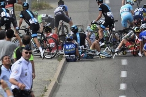 Đâm xe liên hoàn ở chặng mở màn Tour de France