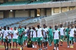 Bốn CLB của Nigeria bị đình chỉ vì tỷ số không tưởng