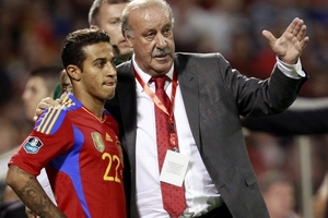 HLV Vicente del Bosque "ngăn cản" Thiago đến M.U