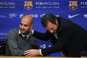 HLV Pep Guardiola công khai chỉ trích Barcelona