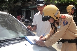 Hà Nội xử lý hơn 5.000 “lỗi” giao thông sau 1 tháng