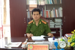 Công bố clip 2 người tham gia giao thông không đội mũ bảo hiểm