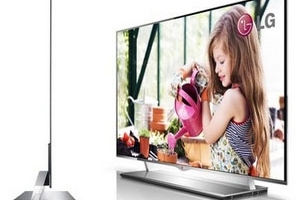 LG Việt Nam giới thiệu “siêu phẩm” tivi chỉ dày 4mm