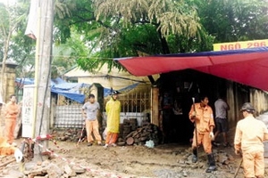 Hai người bị điện giật cháy sém ở Hà Nội: Tư vấn giám sát ở đâu?