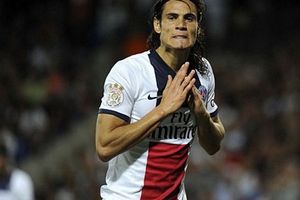 Bayern thắng ấn tượng, PSG nhọc nhằn ngày ra quân