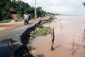 Hậu Giang: Sạt lở đe dọa cuộc sống hàng ngàn hộ dân