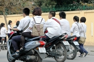 Hà Nội xử lý thanh thiếu niên phạm luật giao thông