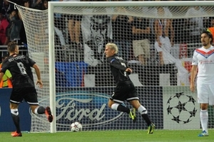 Nhiều cú sốc lớn ở lượt đi play-off Champions League