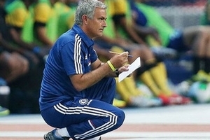 Mourinho công khai "chỉ trích" M.U trước đại chiến