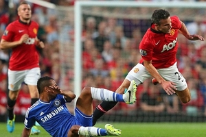 Manchester United chia điểm nhạt nhòa trước Chelsea