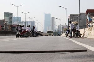 Đề xuất thưởng 180 tỷ đồng dù đường bị lún cục bộ