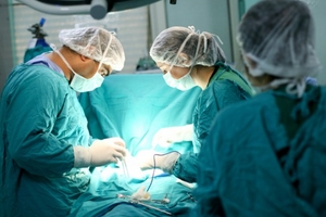 Quảng Ninh: Cứu sống bệnh nhân bị đâm thủng tim