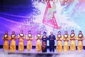 200 thương hiệu nhận giải  “Sao vàng Đất Việt” năm 2013