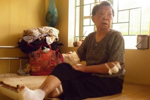 Ăn bớt thuốc của bệnh nhân tàn tật