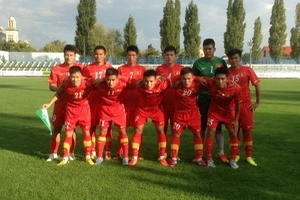 U23 Việt Nam giao hữu với người Việt tại Hungary