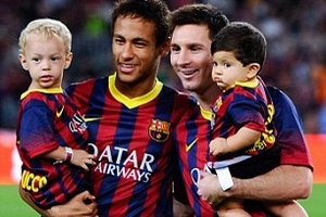 Messi bác tin "hỗn" với Tata Martino khi bị thay ra