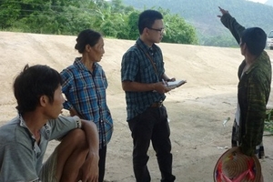 Nhà máy giấy đầu độc cuộc sống người dân