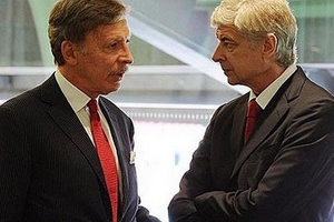 Wenger toàn quyền quyết định mua cầu thủ Arsenal