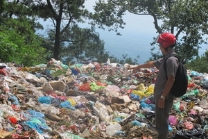 Vĩnh Phúc đứng trước nguy cơ "ngập" trong rác thải
