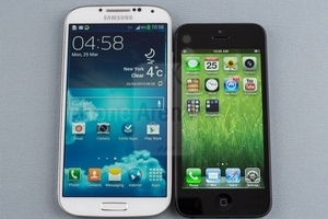 Samsung bán Galaxy S4 không như ý, Apple hưởng lợi