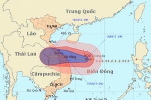 Bão số 11 cách bờ biển Quảng Trị-Quảng Ngãi 330km