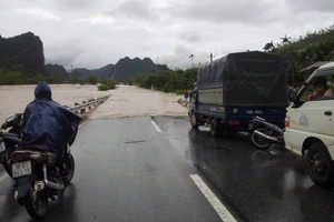 Lũ lụt tại Quảng Bình: Các tuyến giao thông huyết mạch đã thông
