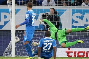 Video "bàn thắng ma" gây tranh cãi của Kiessling