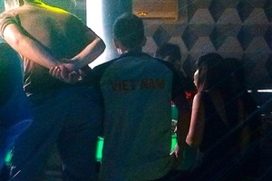 Hai cầu thủ U21 Việt Nam "bay đêm" nhận án phạt