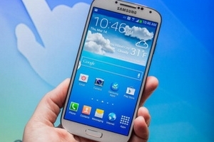 Samsung bán 40 triệu chiếc Galaxy S4 trong 6 tháng