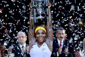 Serena lên ngôi WTA, "tàu tốc hành" lại chệch bánh