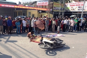 Quảng Ninh: Một phụ nữ chết thảm dưới bánh xe trộn bê tông