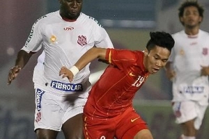 Phi Sơn lập cú đúp, U23 Việt Nam vẫn bị cầm hòa