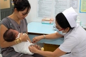 Hậu Giang tiến hành tiêm chủng lại vắcxin Quinvaxem