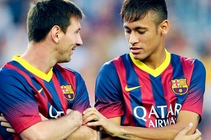 Pele: Neymar còn kém xa so với Messi và Ronaldo