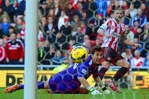 Sunderland tạo cơn địa chấn trước Manchester City