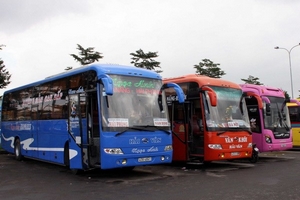 Lái xe khách chạy đêm chỉ lái liên tục tối đa 4 tiếng